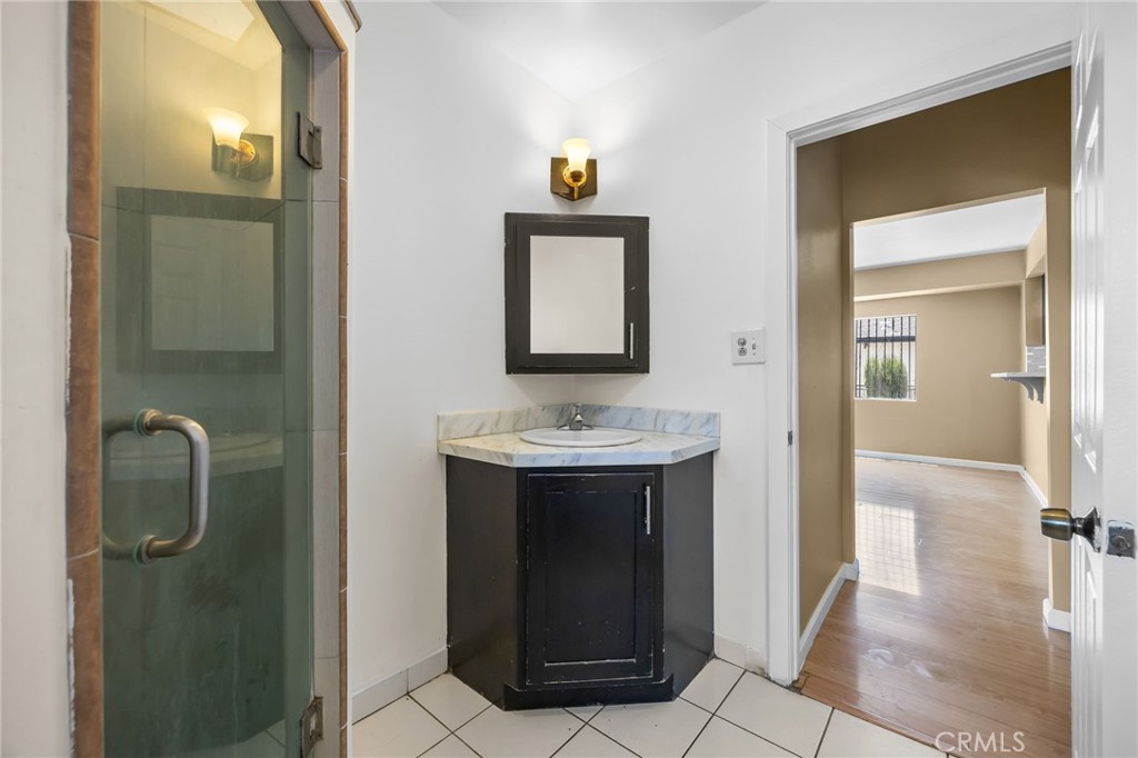 6421 Converse Avenue Property Photo 32