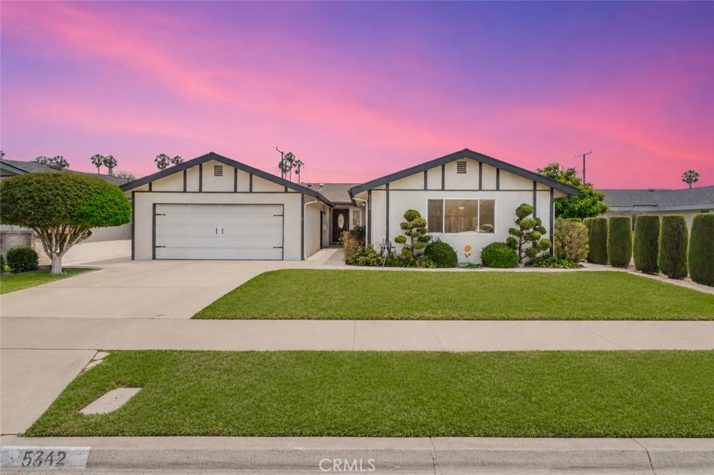 5362 Trinette Property Photo 1