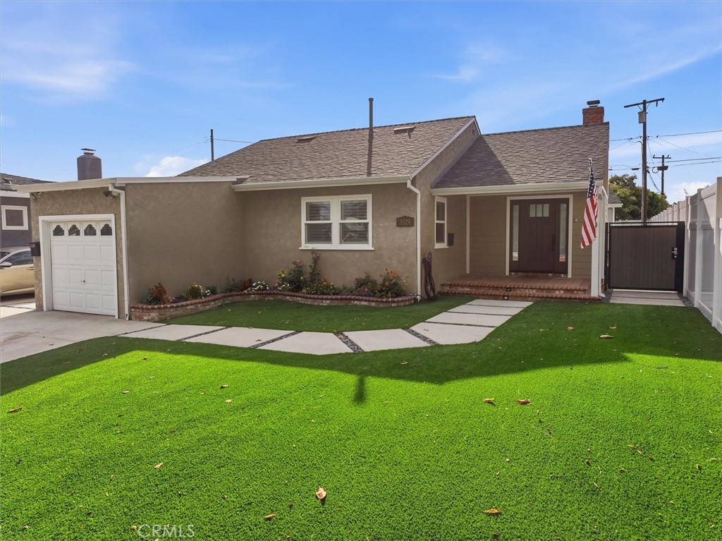 3329 N Los Coyotes Diagonal Property Photo 2