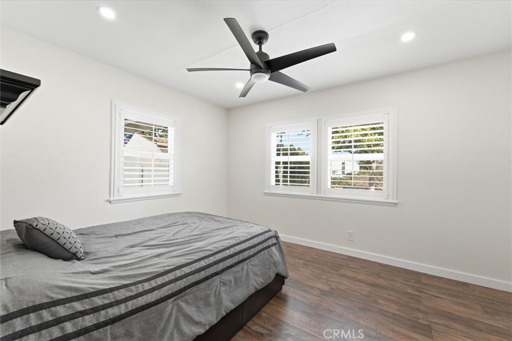 3329 N Los Coyotes Diagonal Property Photo 17