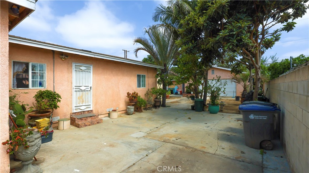 5427 Rayborn Property Photo 3