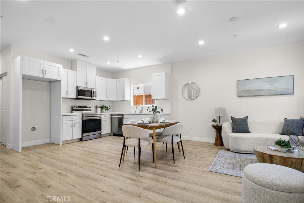 244 W N Street Property Photo 3