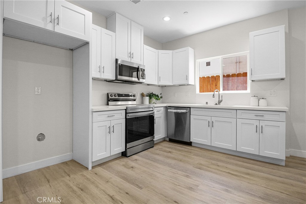 244 W N Street Property Photo 6