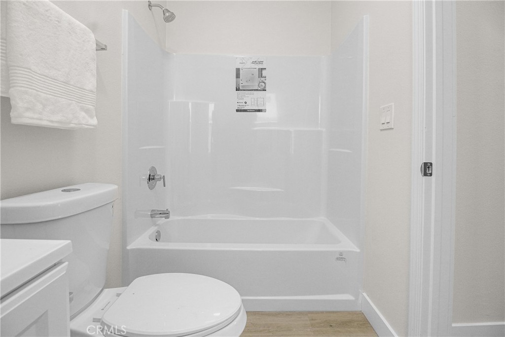 244 W N Street Property Photo 16