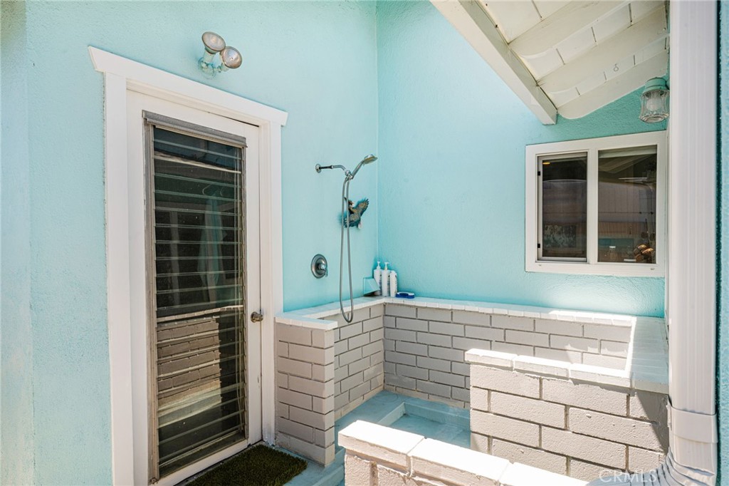 15732 Swan Lane Property Photo 12