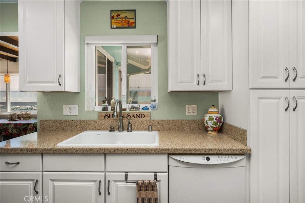 15732 Swan Lane Property Photo 28
