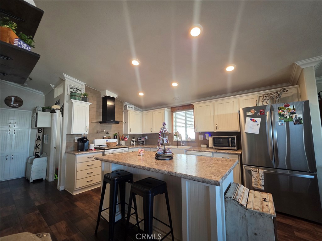 27150 Shadel 146 Property Photo 16