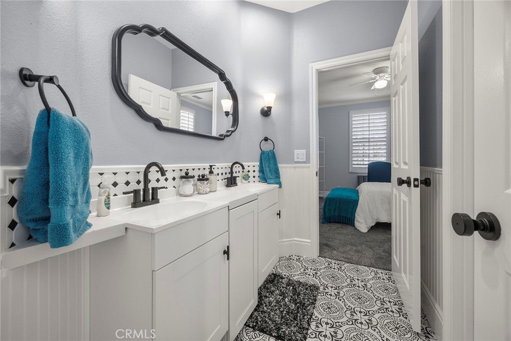 16 Kempton Lane Property Photo 49