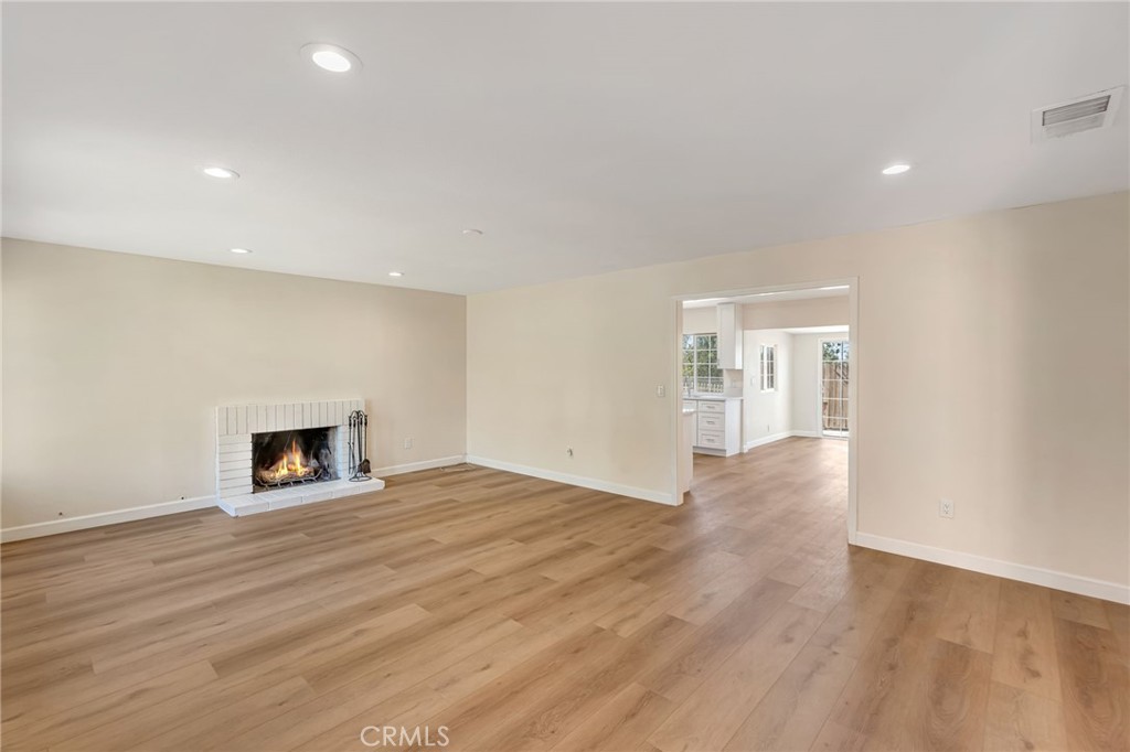 1077 Westpark Property Photo 3