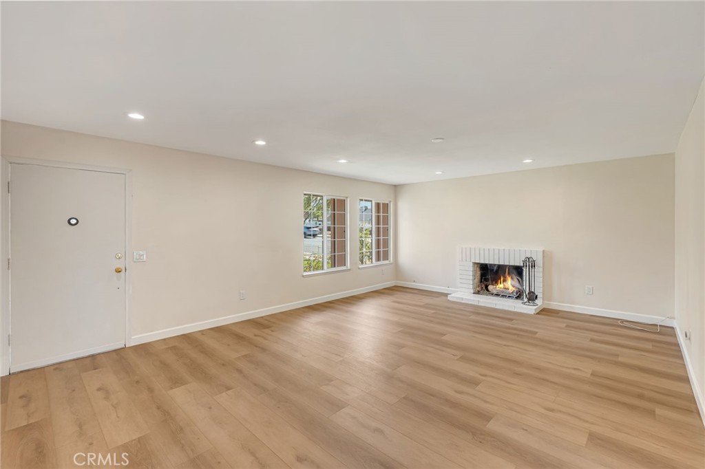 1077 Westpark Property Photo 4
