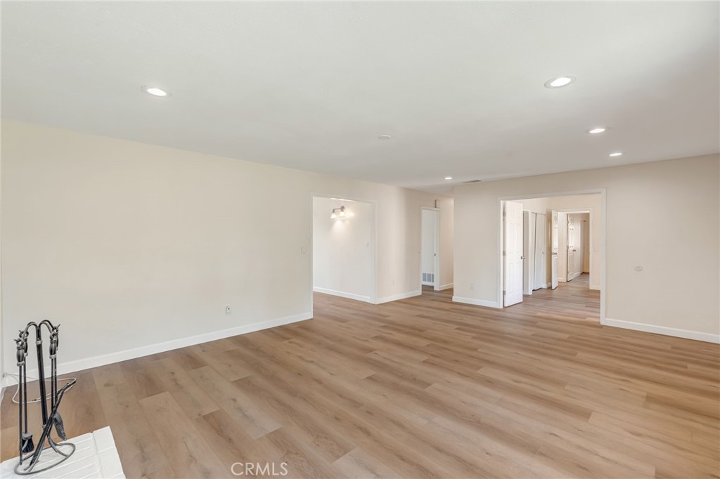 1077 Westpark Property Photo 5