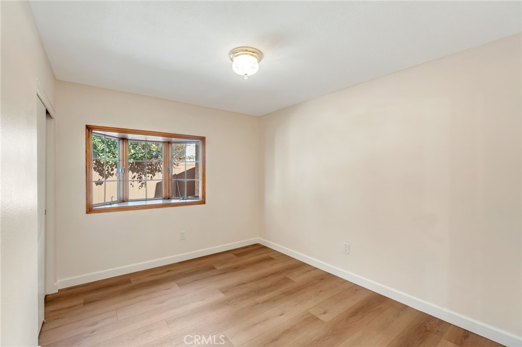 1077 Westpark Property Photo 8