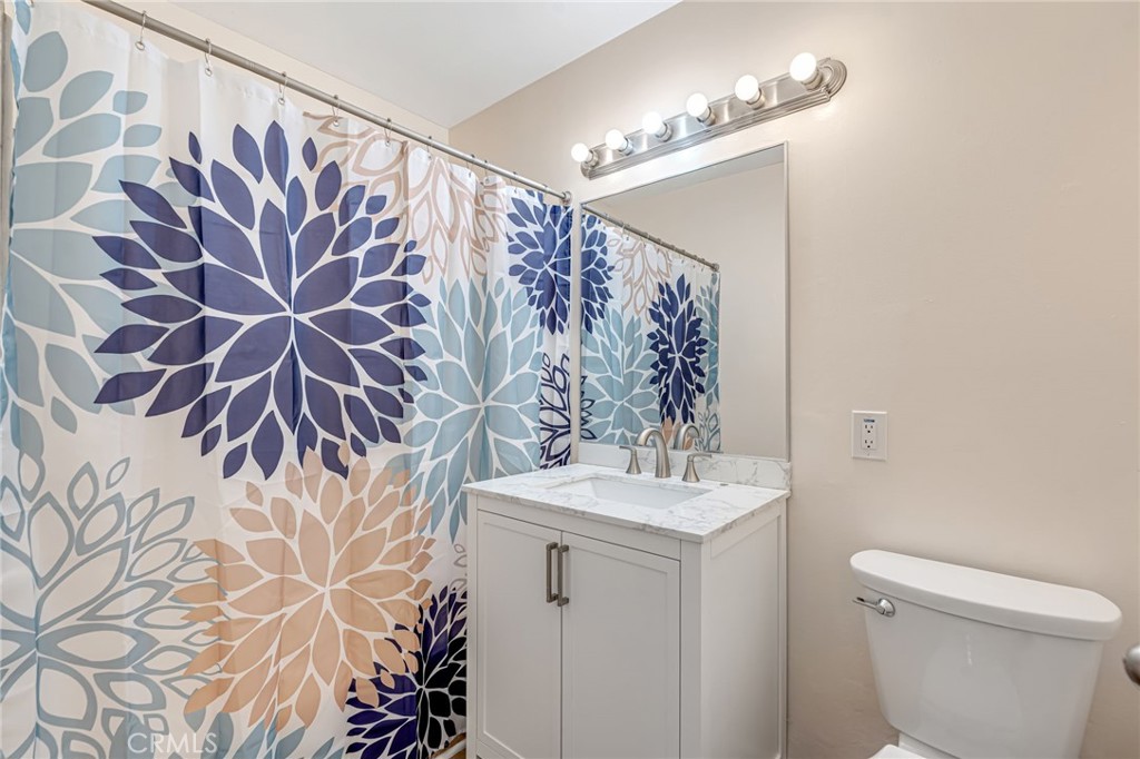1077 Westpark Property Photo 9