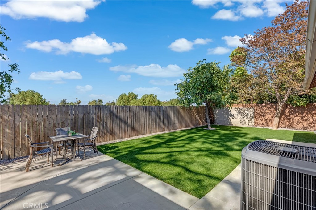 1077 Westpark Property Photo 31