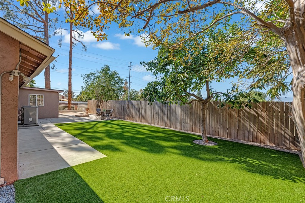 1077 Westpark Property Photo 32