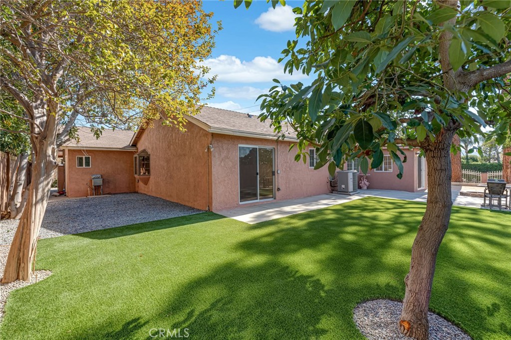 1077 Westpark Property Photo 33