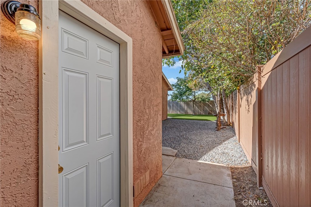 1077 Westpark Property Photo 34