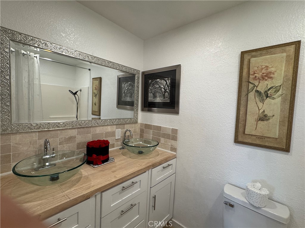 8514 E Baker Hill Road B Property Photo 6