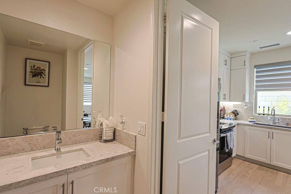 17540 Cameron 102 Property Photo 16