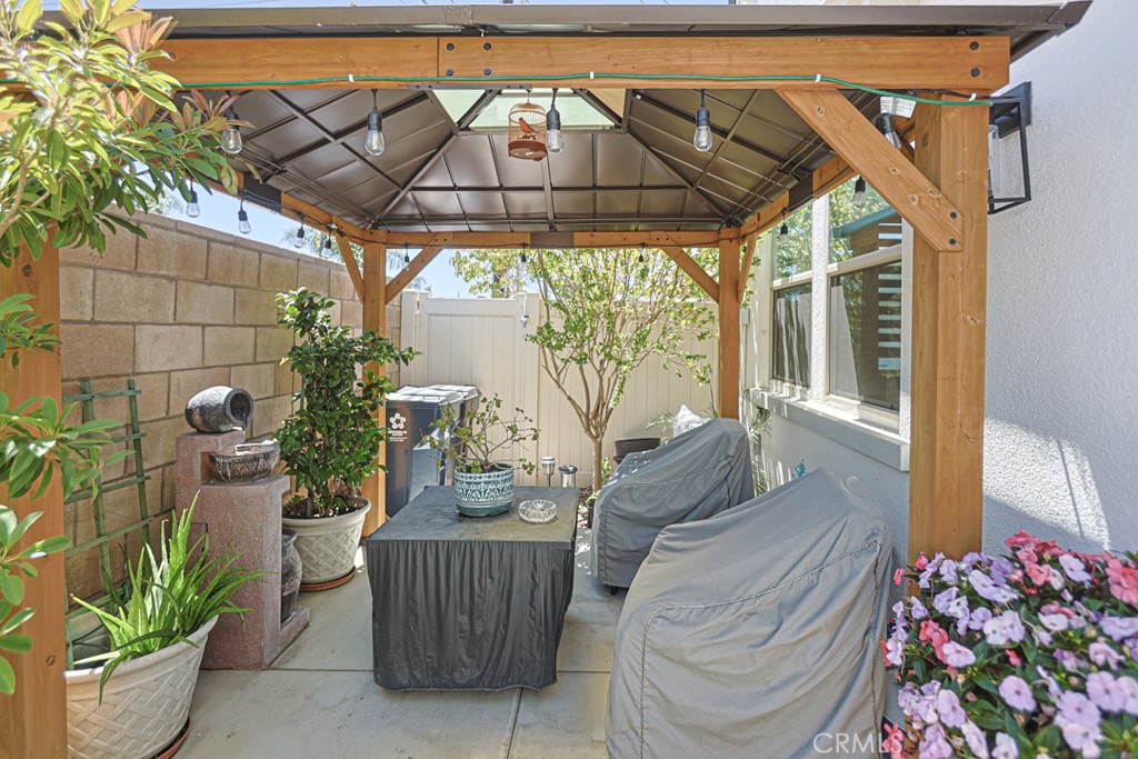 17540 Cameron 102 Property Photo 27