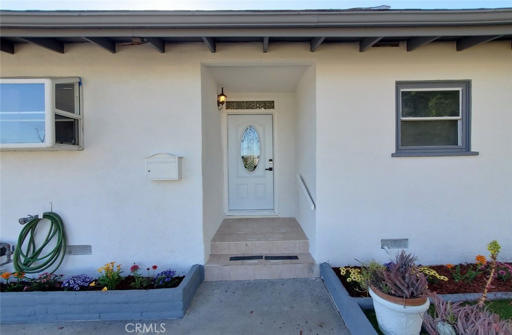 12611 Loraleen Street Property Photo 5