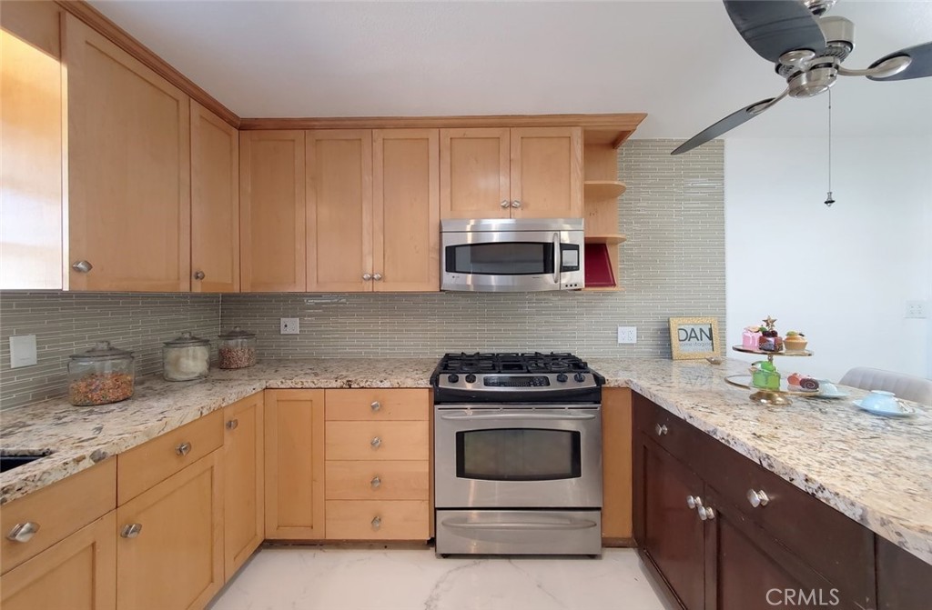 12611 Loraleen Street Property Photo 15
