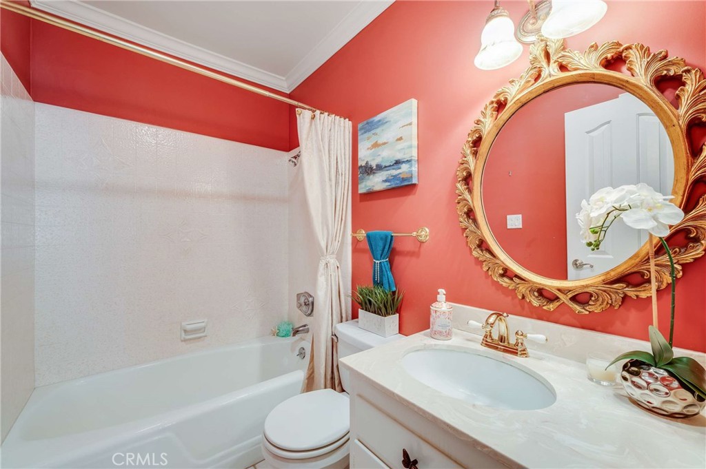 4432 Stanbridge Property Photo 22