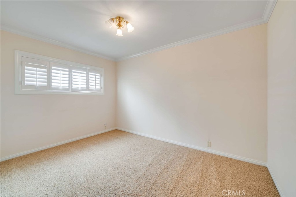 4432 Stanbridge Property Photo 23