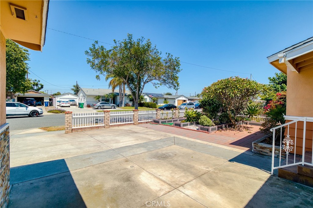 6862 Sowell Ave Property Photo 18