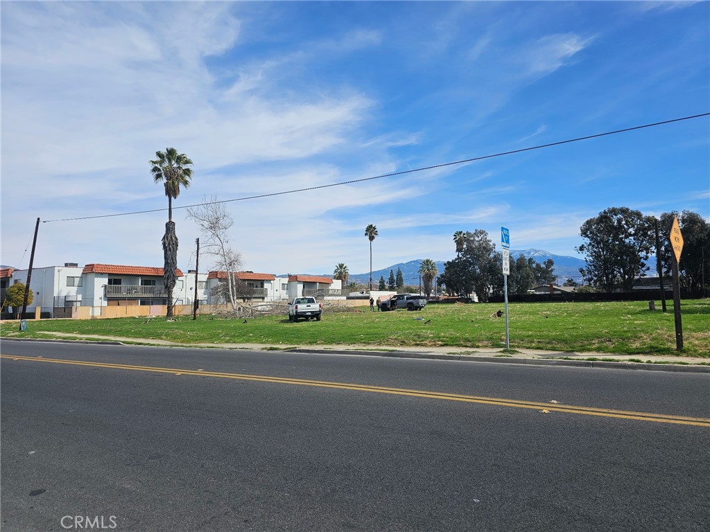 160 S San Jacinto Property Photo 1