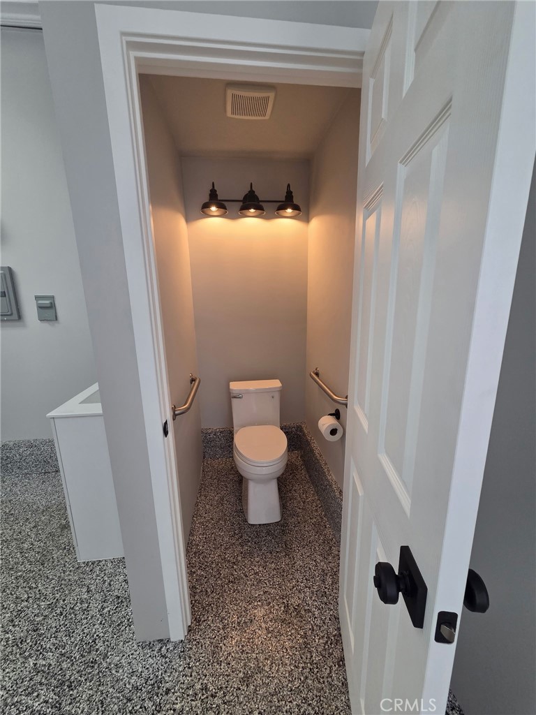 1816 E 4th Street Property Photo 7