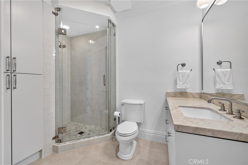515 N Crescent Heights Property Photo 35