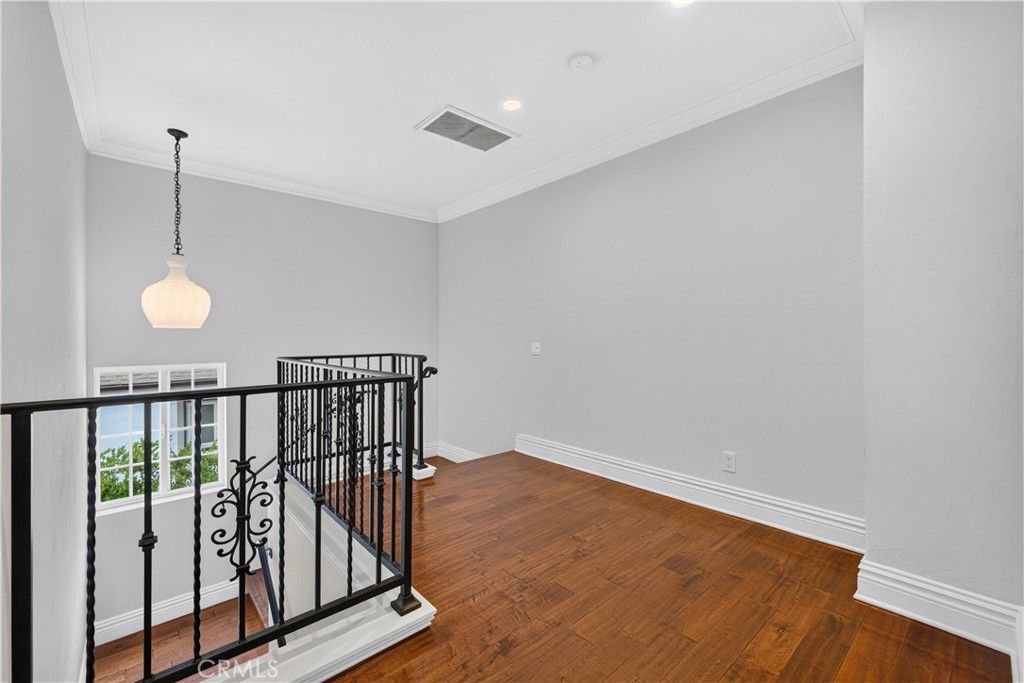 515 N Crescent Heights Property Photo 40