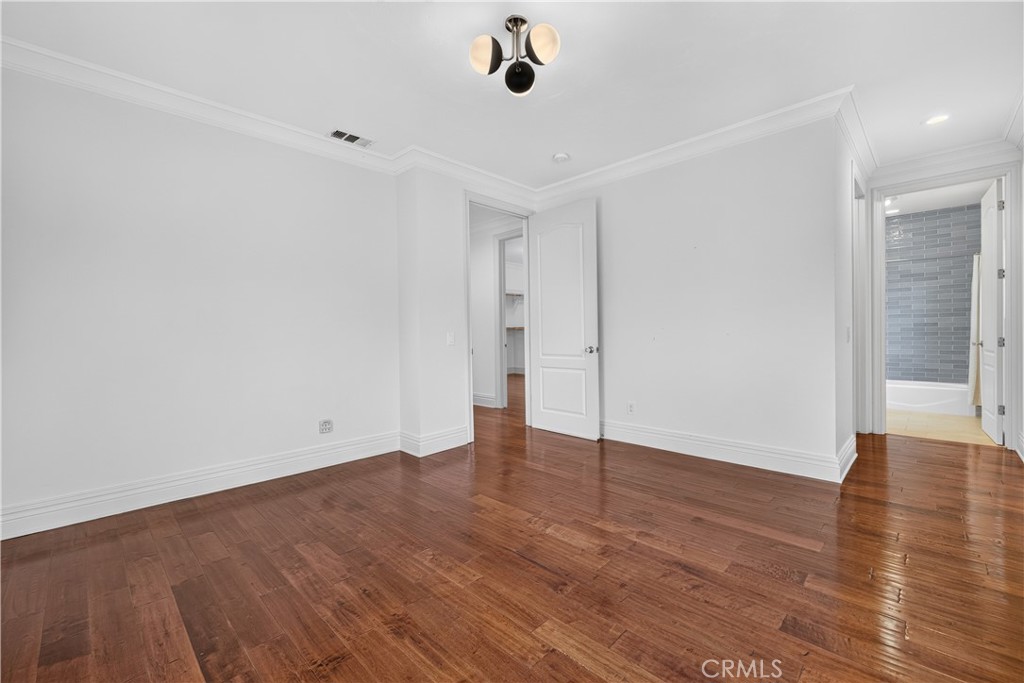 515 N Crescent Heights Property Photo 48