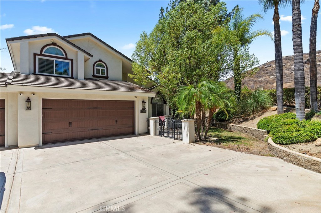 15605 Creekview Trail Property Photo 1