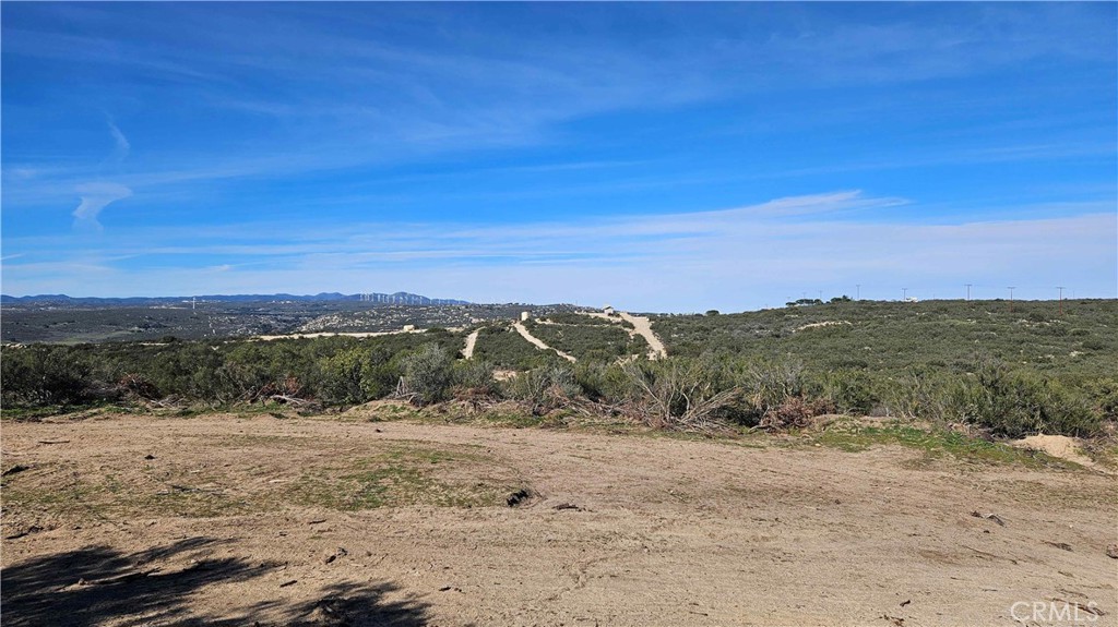 1910 Tierra Del Sol Road Property Photo 6