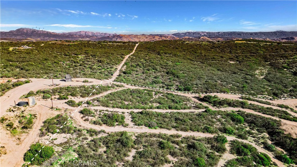 1910 Tierra Del Sol Road Property Photo 16