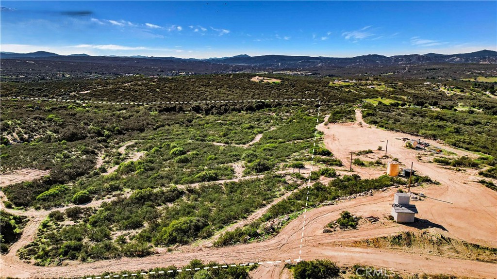 1910 Tierra Del Sol Road Property Photo 18