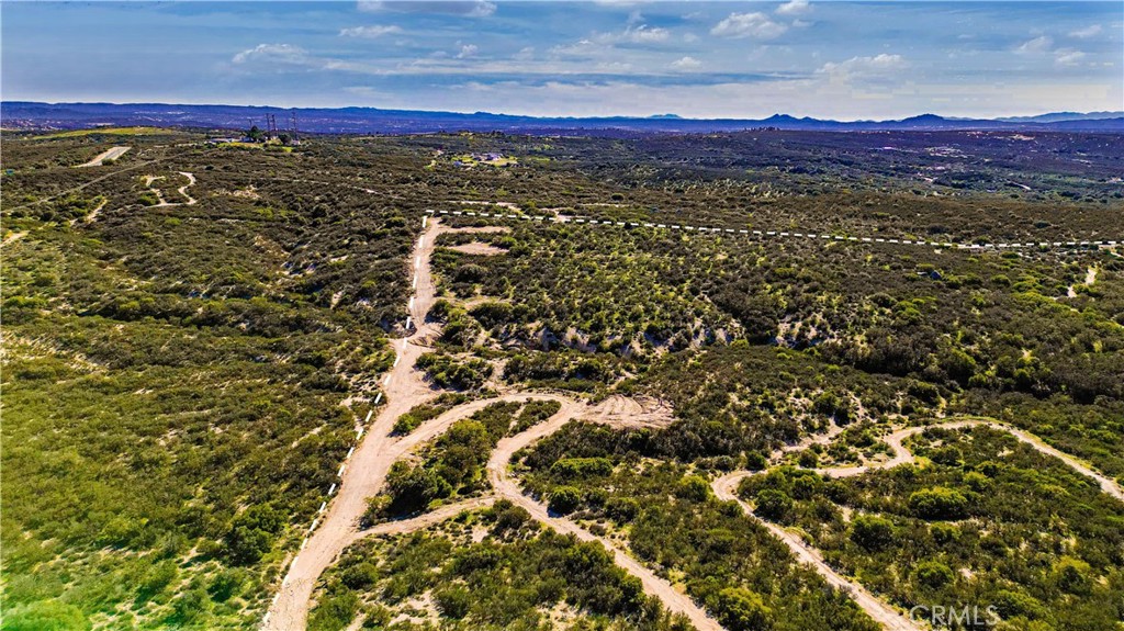 1910 Tierra Del Sol Road Property Photo 23
