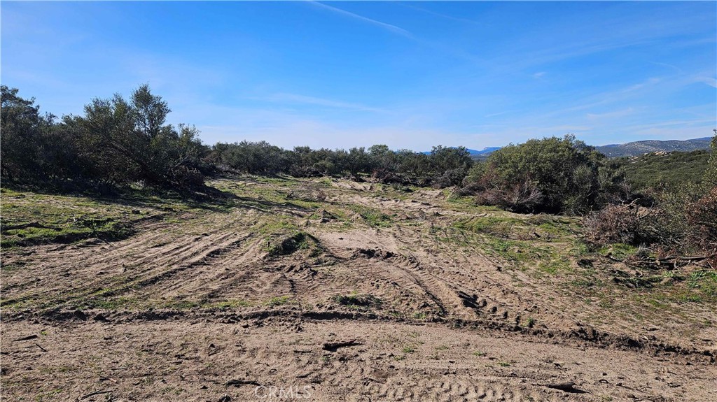1910 Tierra Del Sol Road Property Photo 32