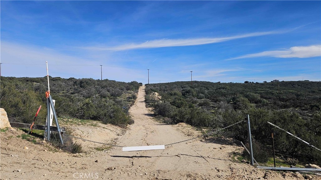 1910 Tierra Del Sol Road Property Photo 38
