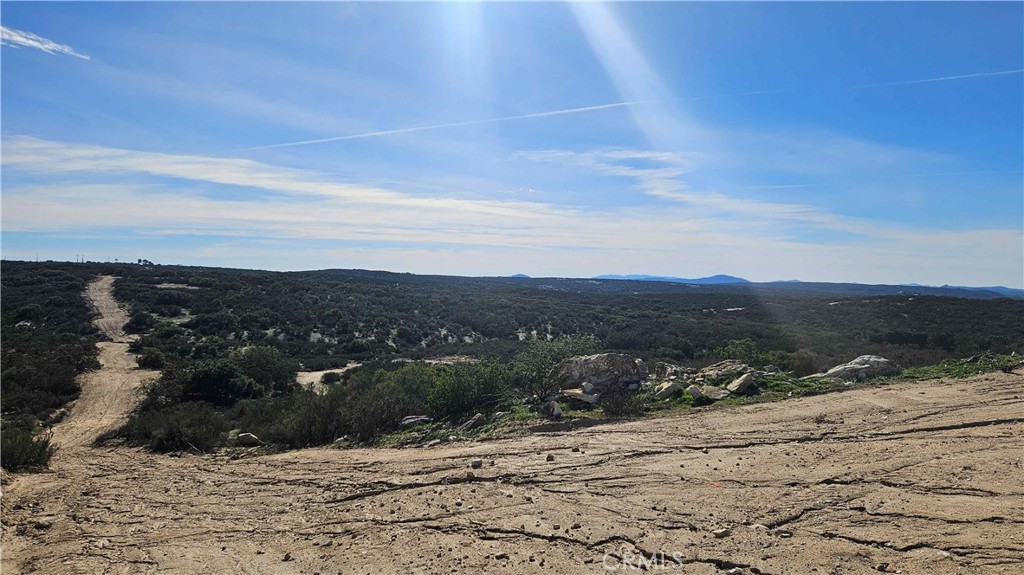1910 Tierra Del Sol Road Property Photo 40