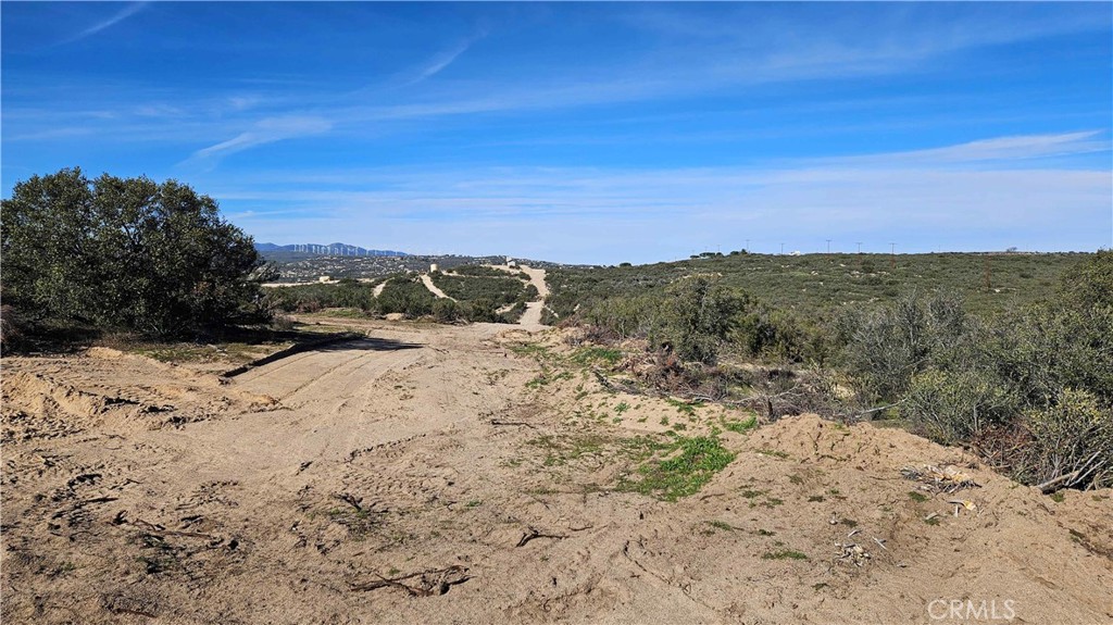 1910 Tierra Del Sol Road Property Photo 41