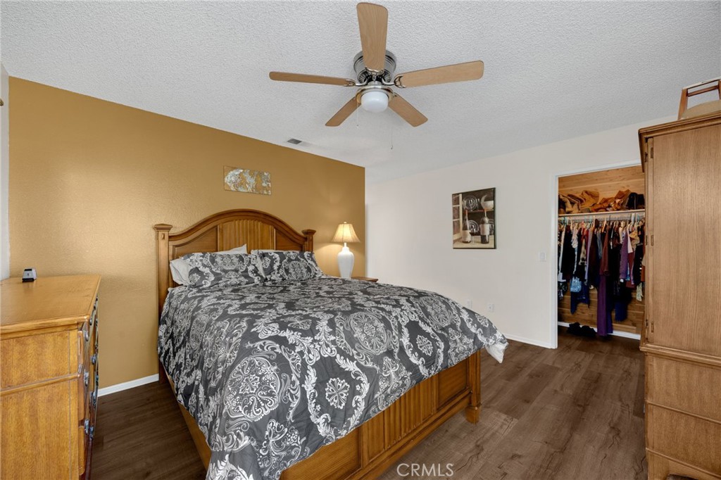 21725 Laurelrim D Property Photo 15