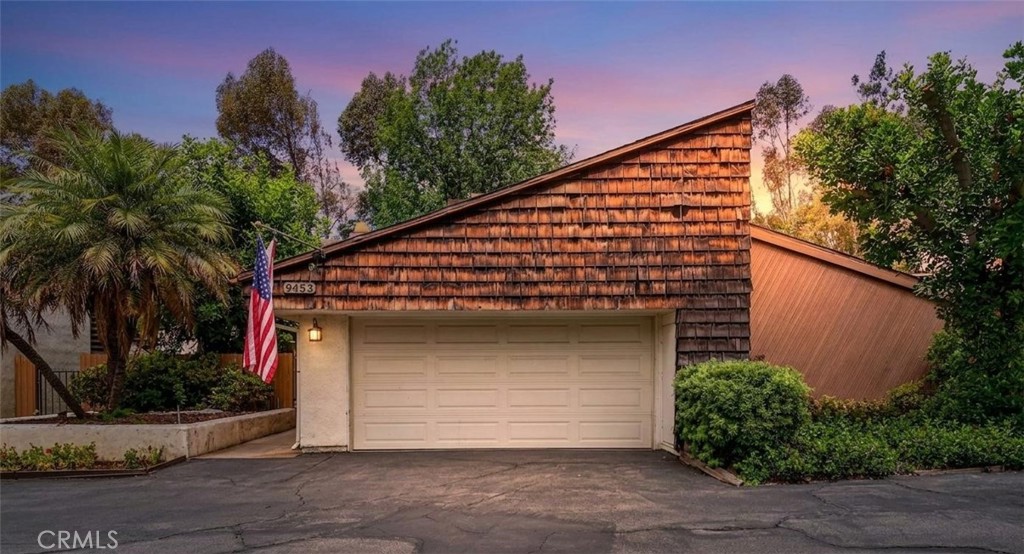 9453 Friendly Woods Lane Property Photo