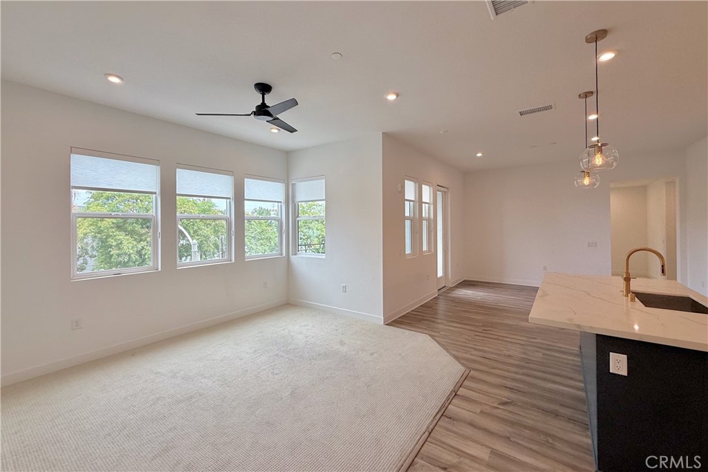 1130 S Urbana Property Photo 11