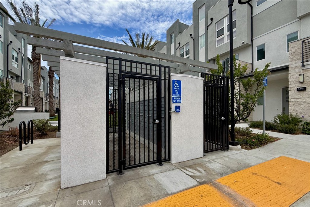1130 S Urbana Property Photo 42