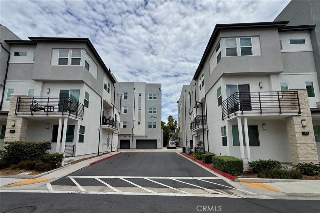 1130 S Urbana Property Photo 45