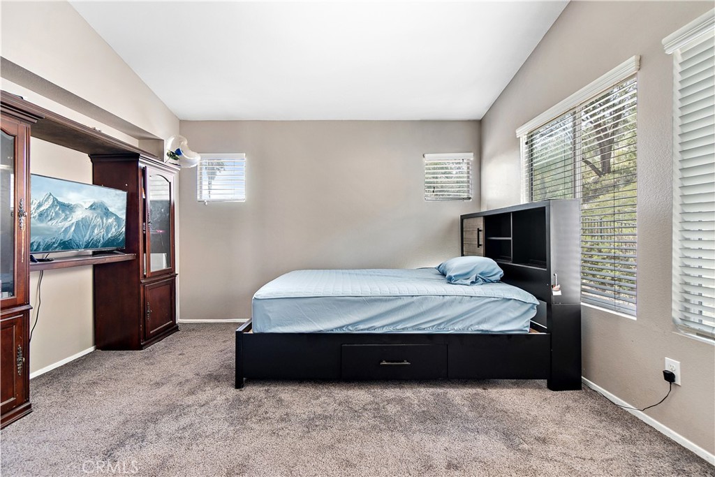 28222 Cascade Property Photo 27