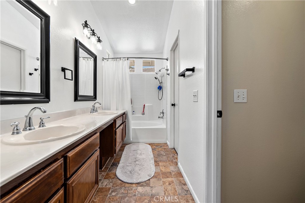 28222 Cascade Property Photo 29